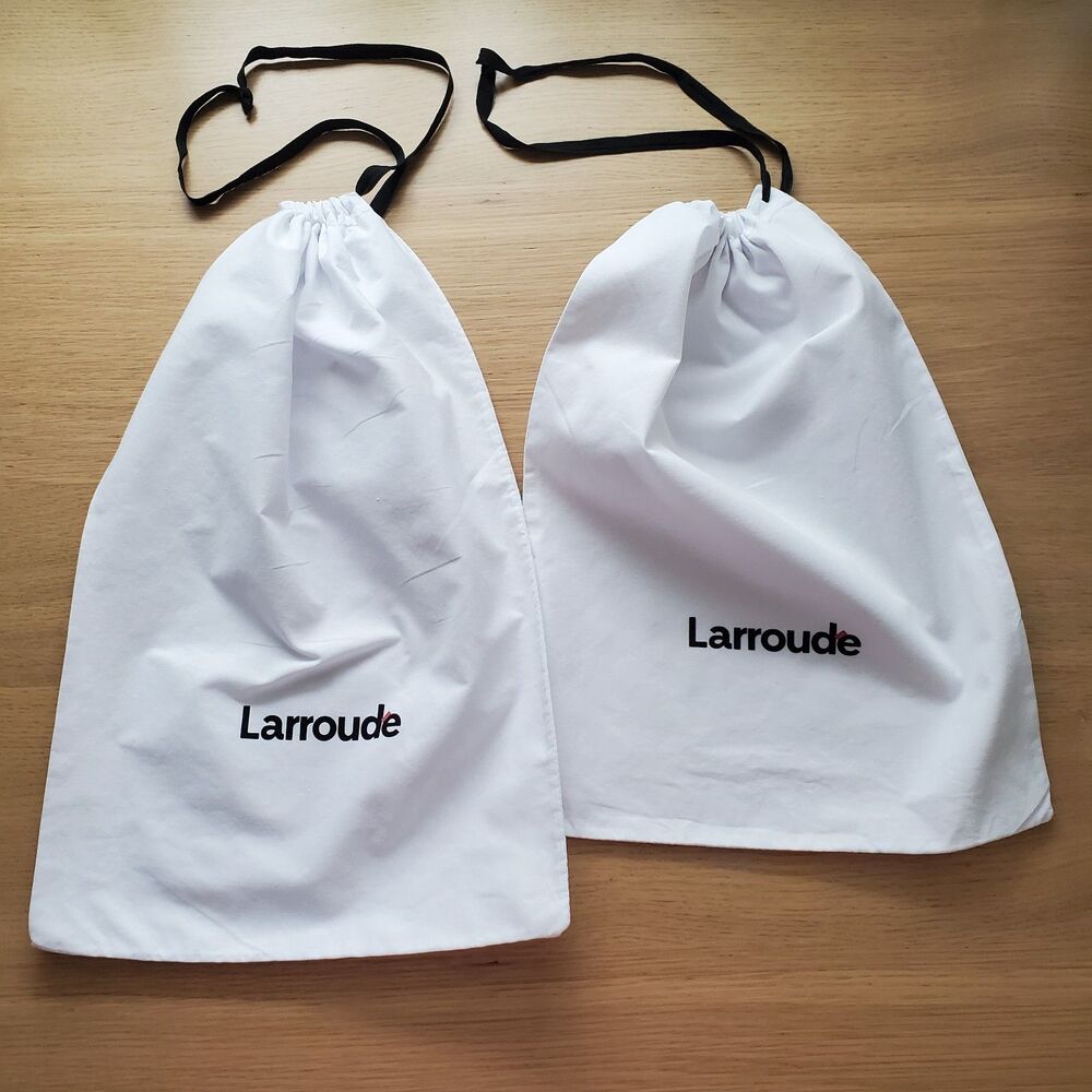 NEW Larroude Shoe Dust Bag Set